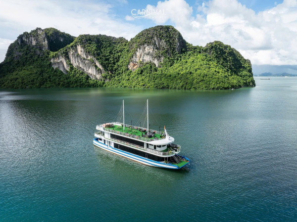 HaLong Bay Carnival Day Cruise Discovery 7 Hours
