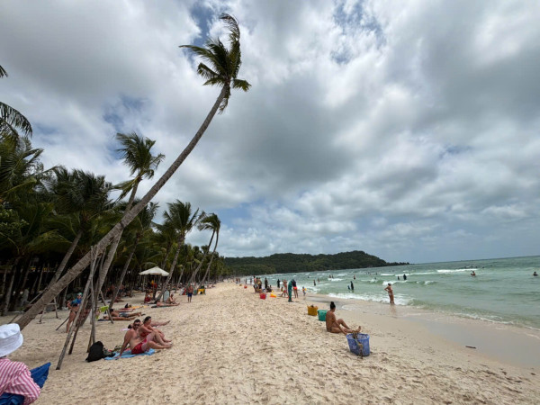 3-Day Phu Quoc Island Tour – Chill Show, Kiss Bridge & Cano Island Trip